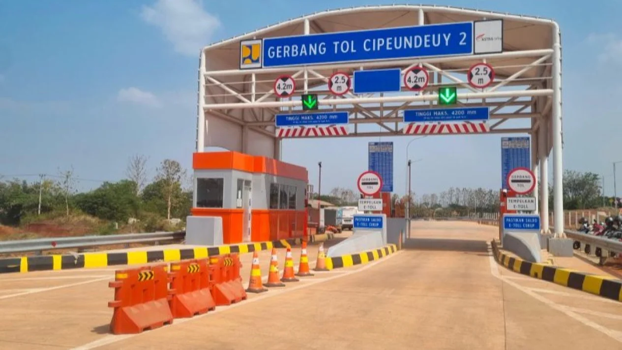 Tol Cipeundeuy Mulai Dikenai Tarif, Pengendara Diminta Tambah Saldo