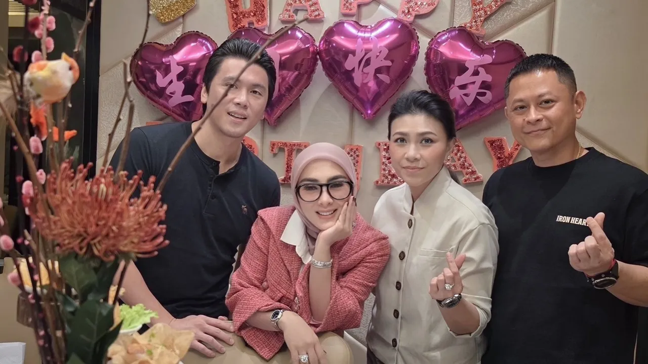 Ultah Syahrini Singapura: Nuansa Pink dan Kehangatan Bersama Reino Barack